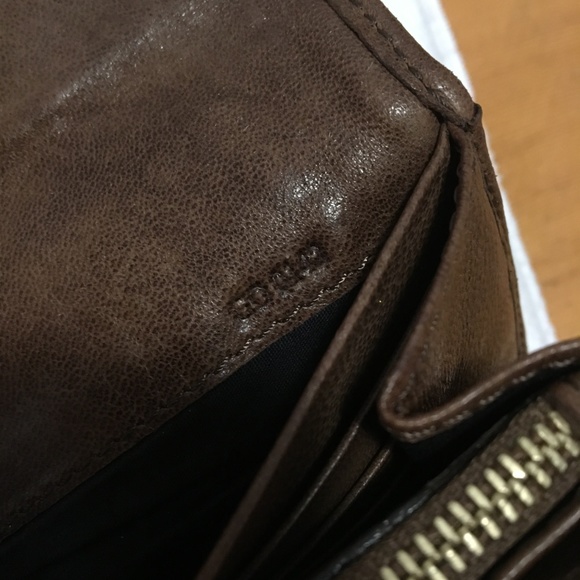 Givenchy Nightingale Wallet - Picture 3 of 4